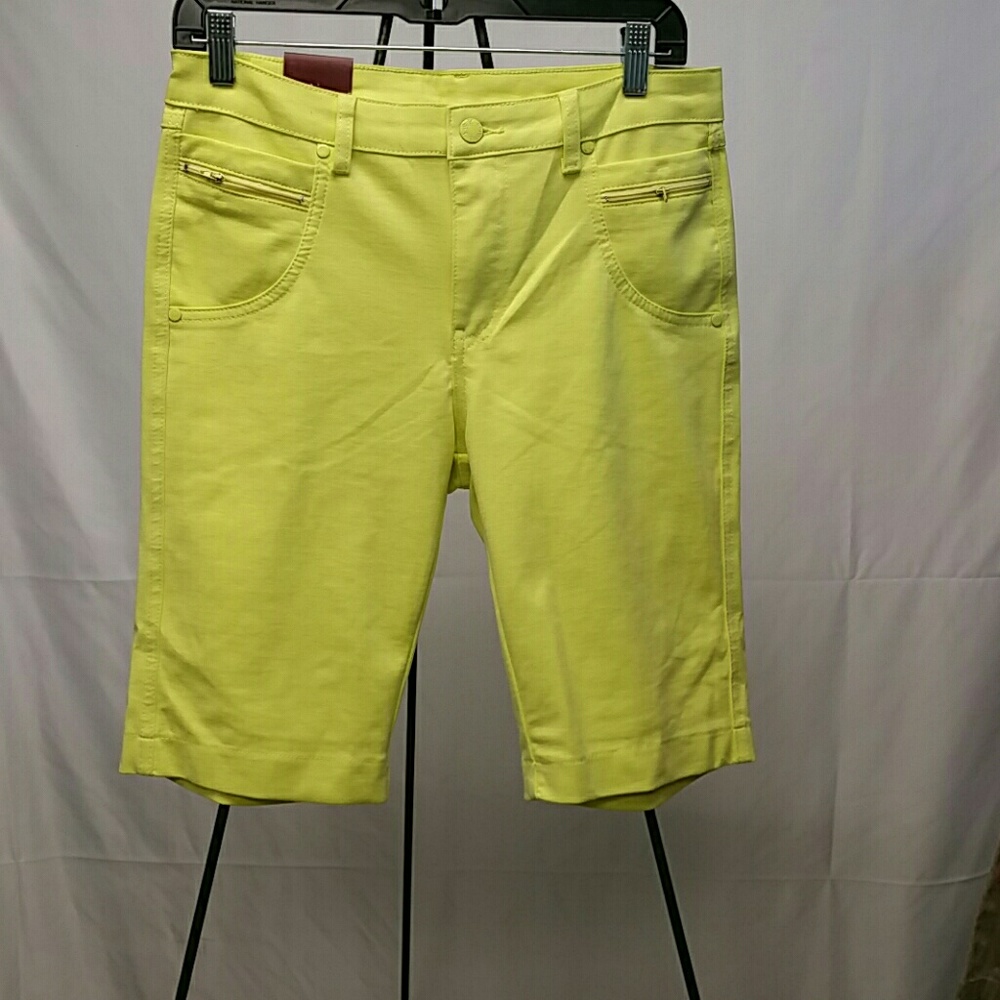 T&Y Bermuda stretch jean shorts